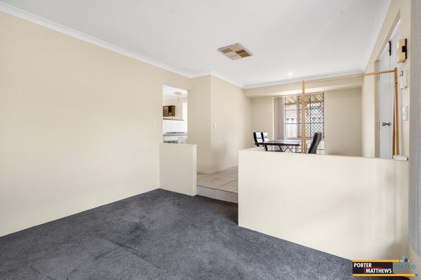 Discover Your Hidden Forrestfield Retreat! - Photo 1