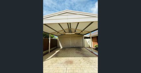 Spacious Family Home in Prime Narre Warren Location - Photo 3