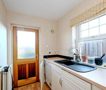 24 Northcote Avenue, AB15 7TN, Aberdeen - Photo 6