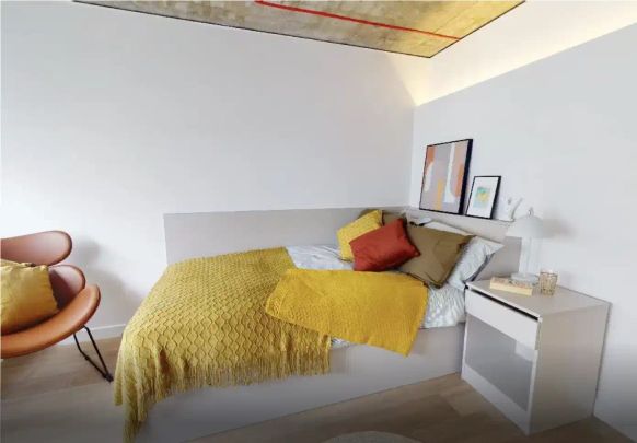 Bronze Studio - Photo 1