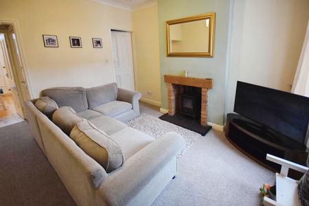 2 bedroom terraced house to rent - Photo 2