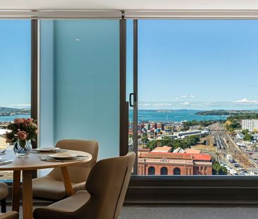 Luxury Brand New 2BR Retreat + Sea view! - Photo 5