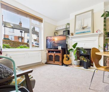 4 bedroom terraced house to rent - Photo 2