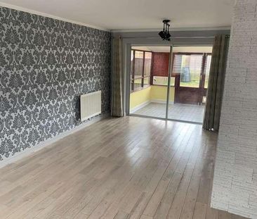 Hilton Avenue, Aylesbury, HP20 - Photo 2