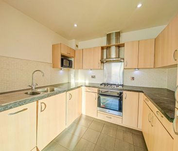 2 bedroom flat to rent - Photo 6