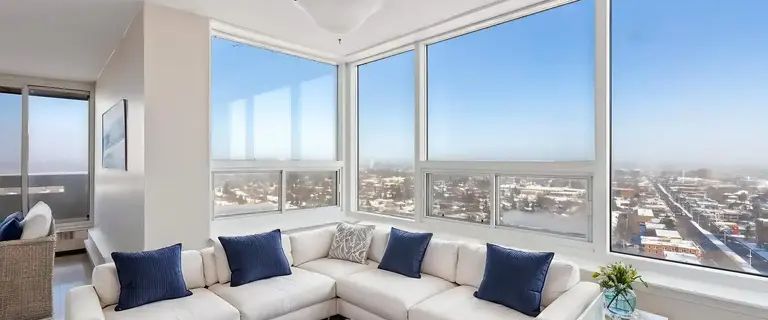 Bromley Square | 2001 Carling Avenue, Ottawa - Photo 1