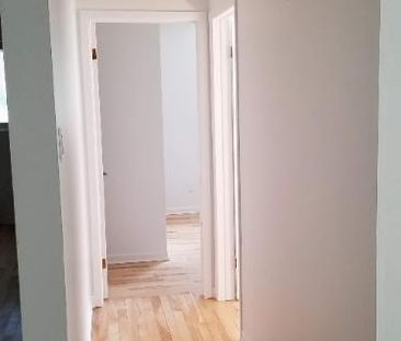 4 1/2 devant le golf, renové, pour personnes tranquilles - Photo 4