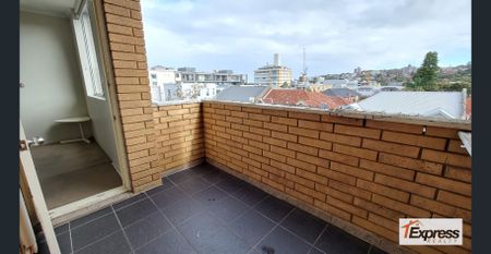 518/136 Curlewis Street, Bondi Beach, NSW 2026 - Photo 4