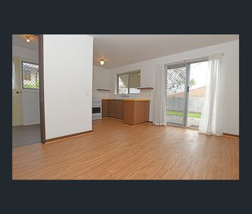 NEATLY PRESENTED GROUND FLOOR UNIT - Photo 3