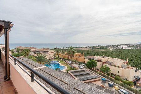 Alquiler de dúplex en Almayate Bajo - Photo 3