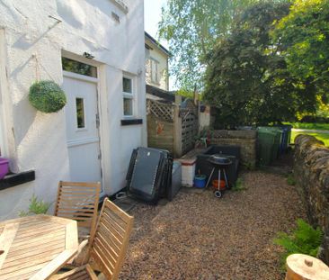 2 bedroom terraced house to rent - Photo 1