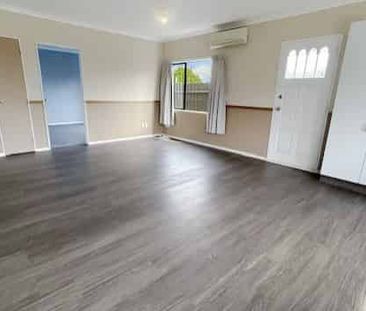 Feilding - Three Bedrooms - Photo 1