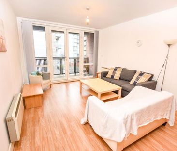 2 bedroom flat to rent - Photo 1