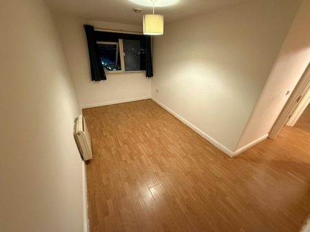 2 Bed Flat, City Gate House, IG2 - Photo 3