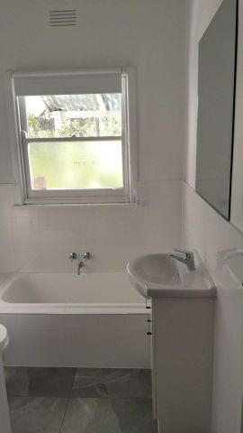 Flora Hill - Photo 2