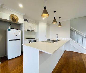 Beautiful Family Home - Photo 4