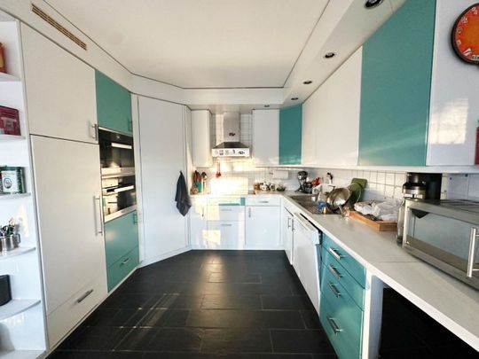 Beautiful furnished house 6months / 5 bedrooms / garden and pool - Photo 1