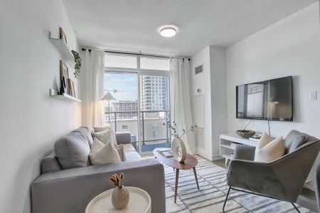 For Lease - 816 Lansdowne Avenue Unit# 704, Toronto, Ontario - Photo 4