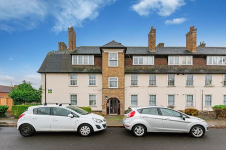 Green Lane, Morden, SM4 - Photo 5