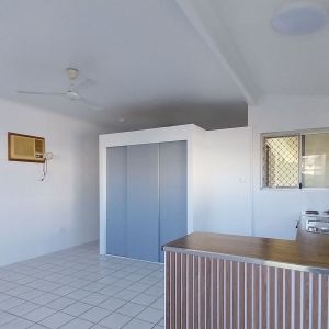 Stylish, Low-Maintenance Living in the Heart of Pimlico - Photo 2