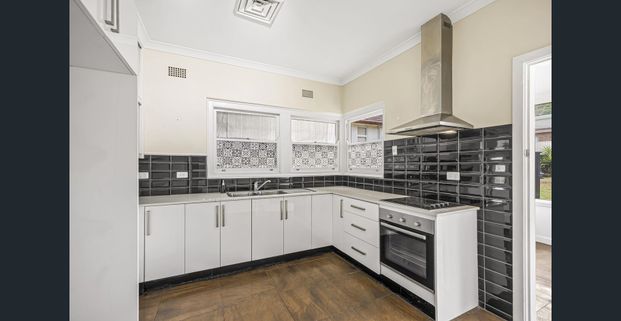 Character & Charm! Walk to Town!! - Photo 1