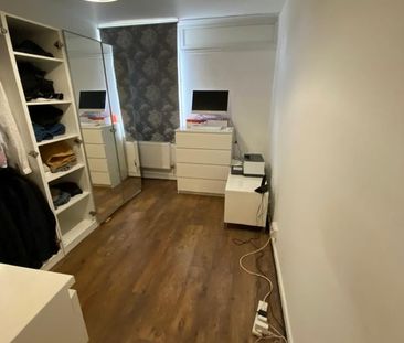 2 Bed Flat, Egremont House, SE13 - Photo 3