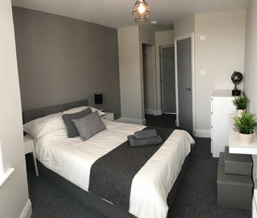 Simonside Terrace - Photo 1