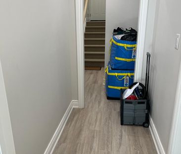 For Lease - 112 Fairholme Avenue Unit# 2, Toronto, Ontario - Photo 4