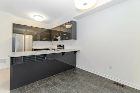 For Lease - 20 Copeman Avenue, Brantford, Ontario - Photo 3