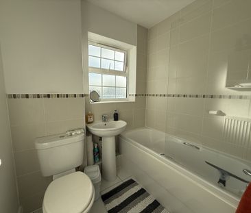 Pluto Way, Aylesbury - Photo 6