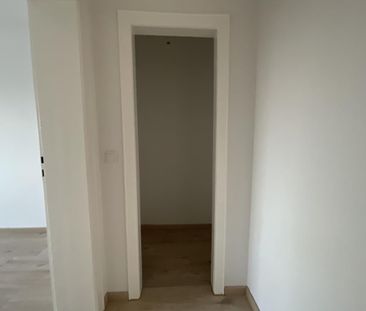 Vollständig renovieriet! Bezugsfreie 4 ZKB-Balkon-Wohnung in Leer - Foto 6