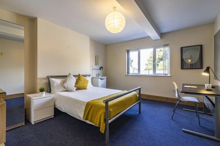 8 bedroom house to rent - Photo 3