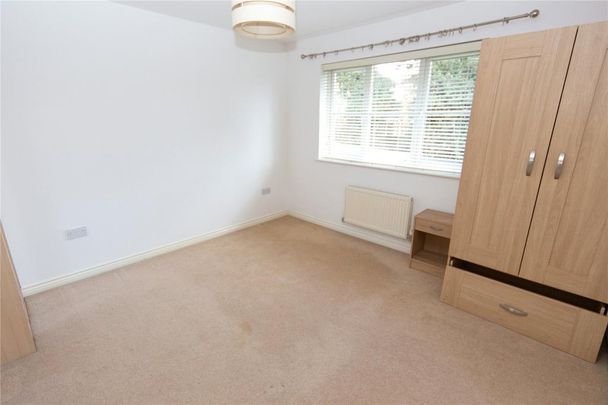 4 bedroom detached house to rent - Photo 1