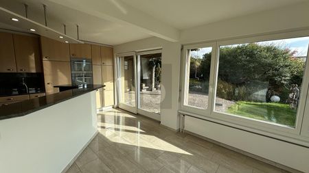 FAMILIENFREUNDLICH MIT GROSSEM GARTEN UND SAUNA - Foto 4