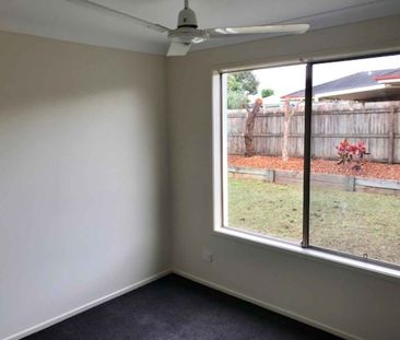 8 Westminster Road Bellmere - Photo 5