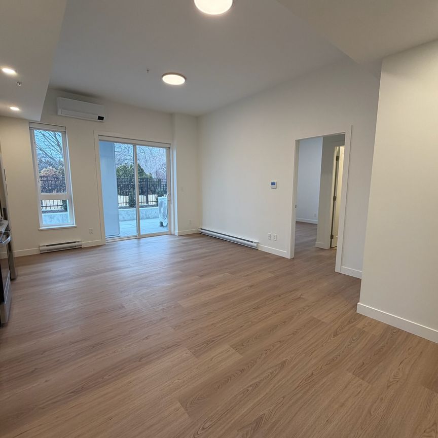 Capri – Ground floor, corner 3 bed, 2 bath Townhouse - Photo 1