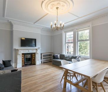 4 bedroom maisonette to rent - Photo 1