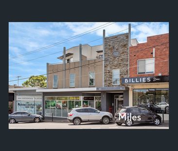 DOUBLE STOREY APARTMENT IN A SUPERB LOCATION - Photo 6