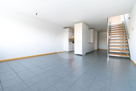 SPACIOUS 5.5-ROOM DUPLEX WITH PANORAMIC VIEW - Photo 4