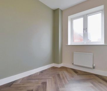 4 bedroom detached house to rent - Photo 4