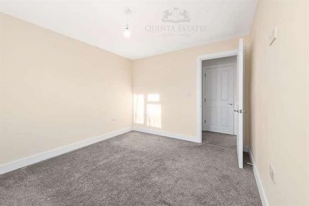 Flat B, - Ongar Road, Brentwood, CM15 - Photo 4