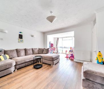 3 bedroom semi-detached house to rent - Photo 1