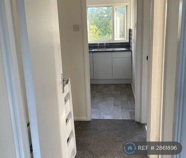 1 bedroom flat to rent - Photo 6