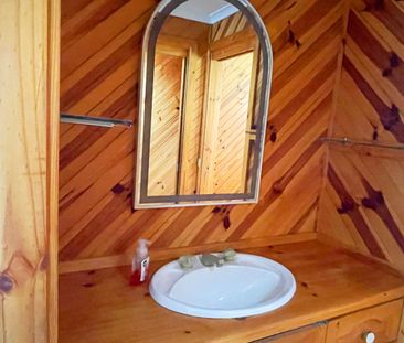 Comfortable Living **TENANT APPROVED** - Photo 5