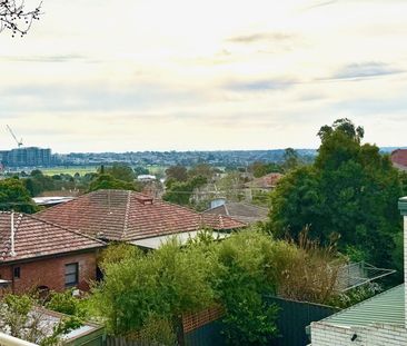 10/21 Cohuna Street, Brunswick West VIC 3055 - Photo 3