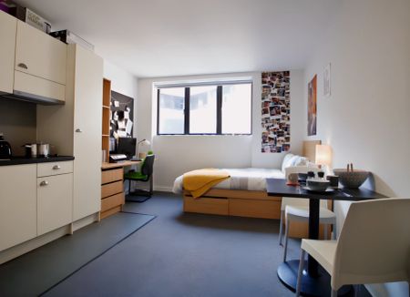 Classic Bigger Duplex - Photo 2