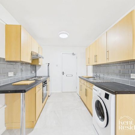 1 bedroom property to rent - Photo 3