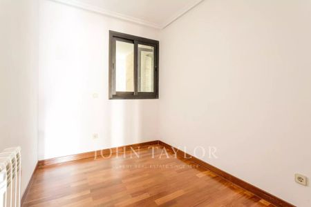 Alcobendas, Community of Madrid 28109 - Photo 3