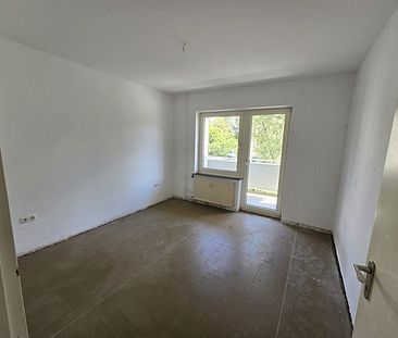 Zum 26.08: Schicke Wohnung mit 2 Balkonen und neuen Bodenbelägen - Photo 1