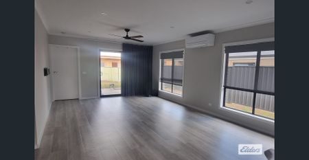 Only two years old - Photo 3